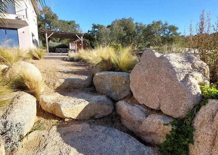 Santa Giulia Camara -